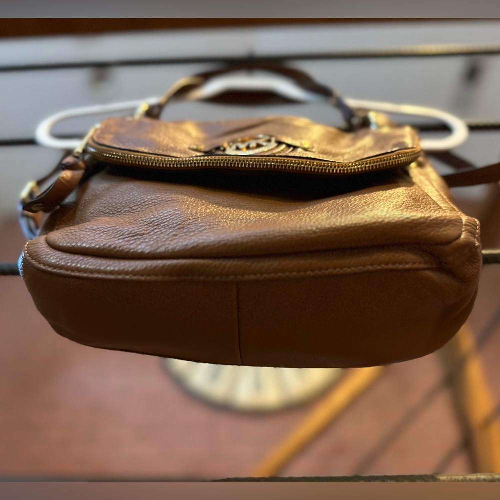 Authentic Michael Kors Handbag - image 5